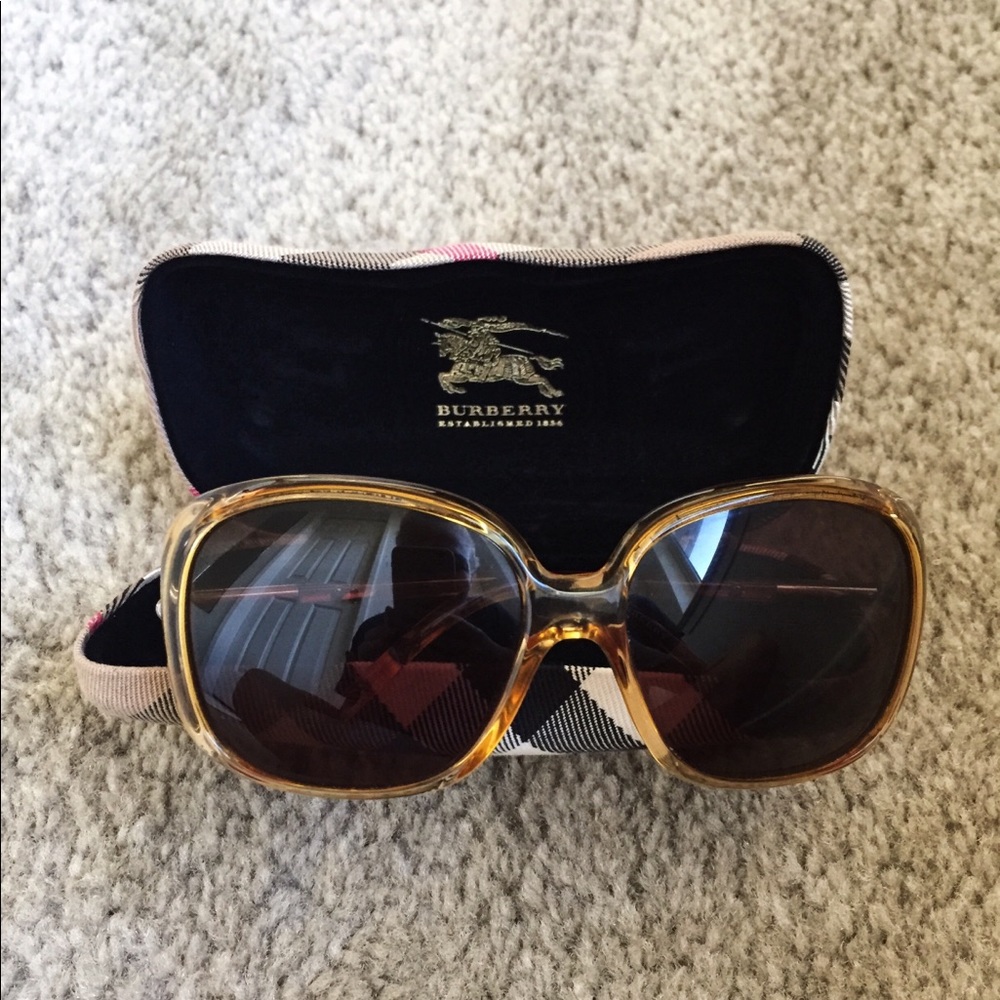 Women’s Burberry Yellow Sunglasses